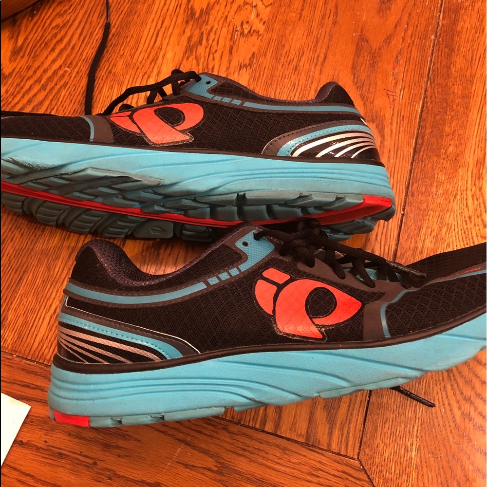 Pearl Izumi running shoes